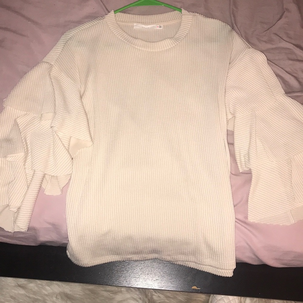 Lush ruffle sleeve top